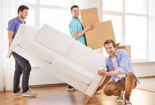 Planning a house move with a moving truck in Chessington